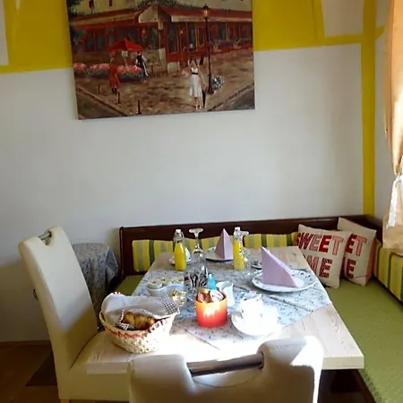 Fruehstueckspension Irmer Bed & Breakfast 3*