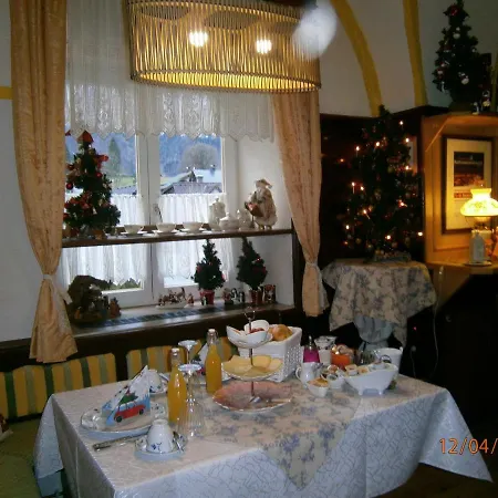Fruehstueckspension Irmer Bed & Breakfast 3*