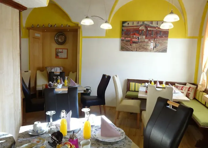 Fruehstueckspension Irmer Bed & Breakfast